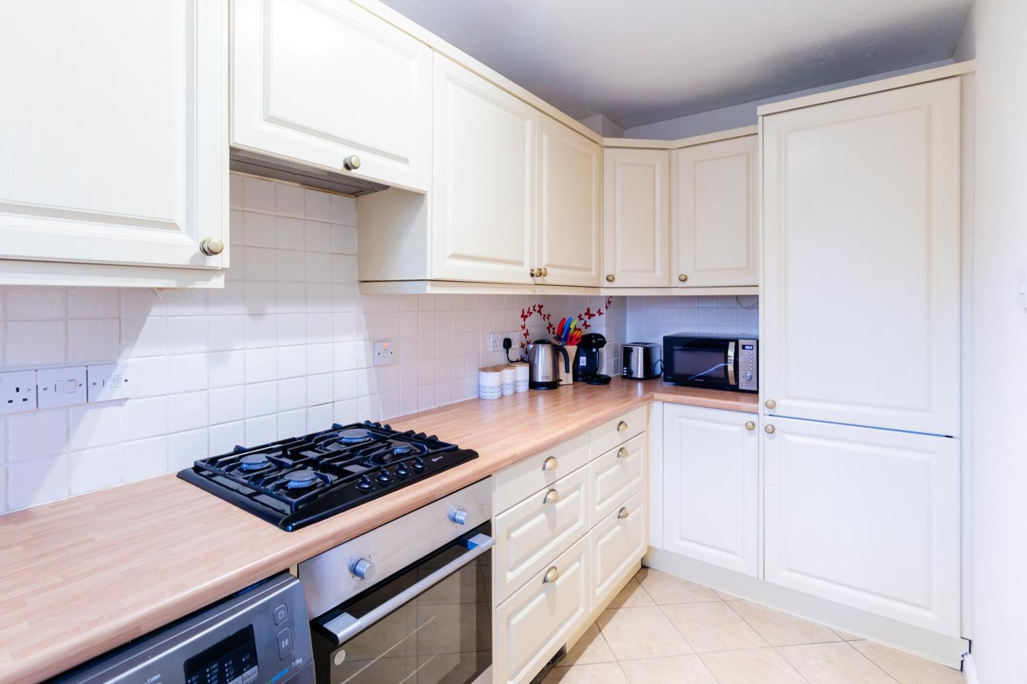 Chichester Retreat House With Free Parking Exterior photo