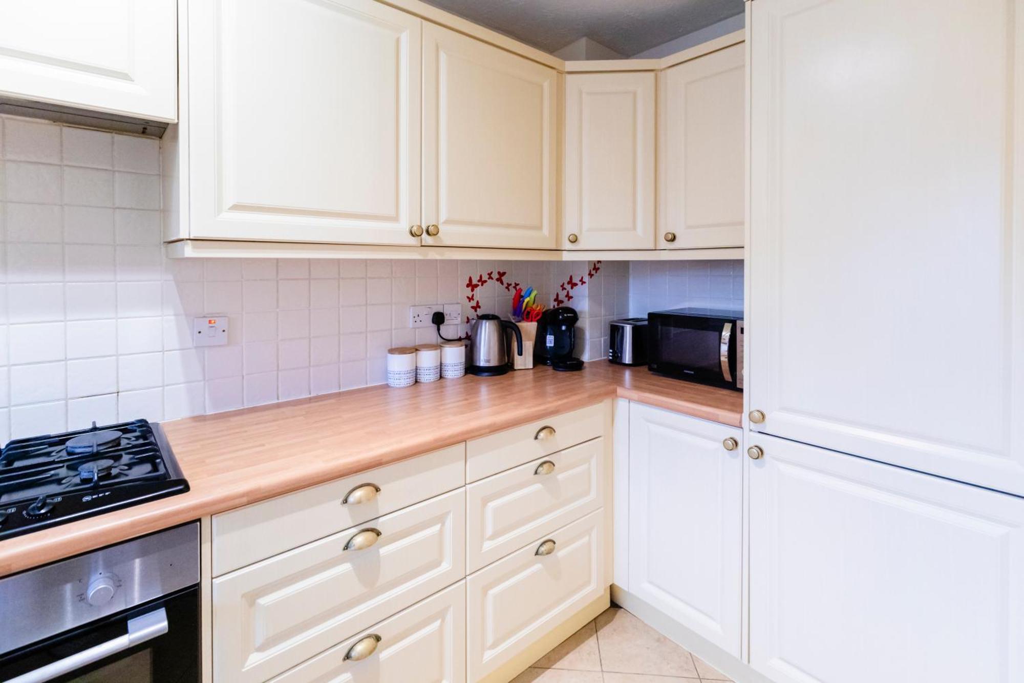 Chichester Retreat House With Free Parking Exterior photo
