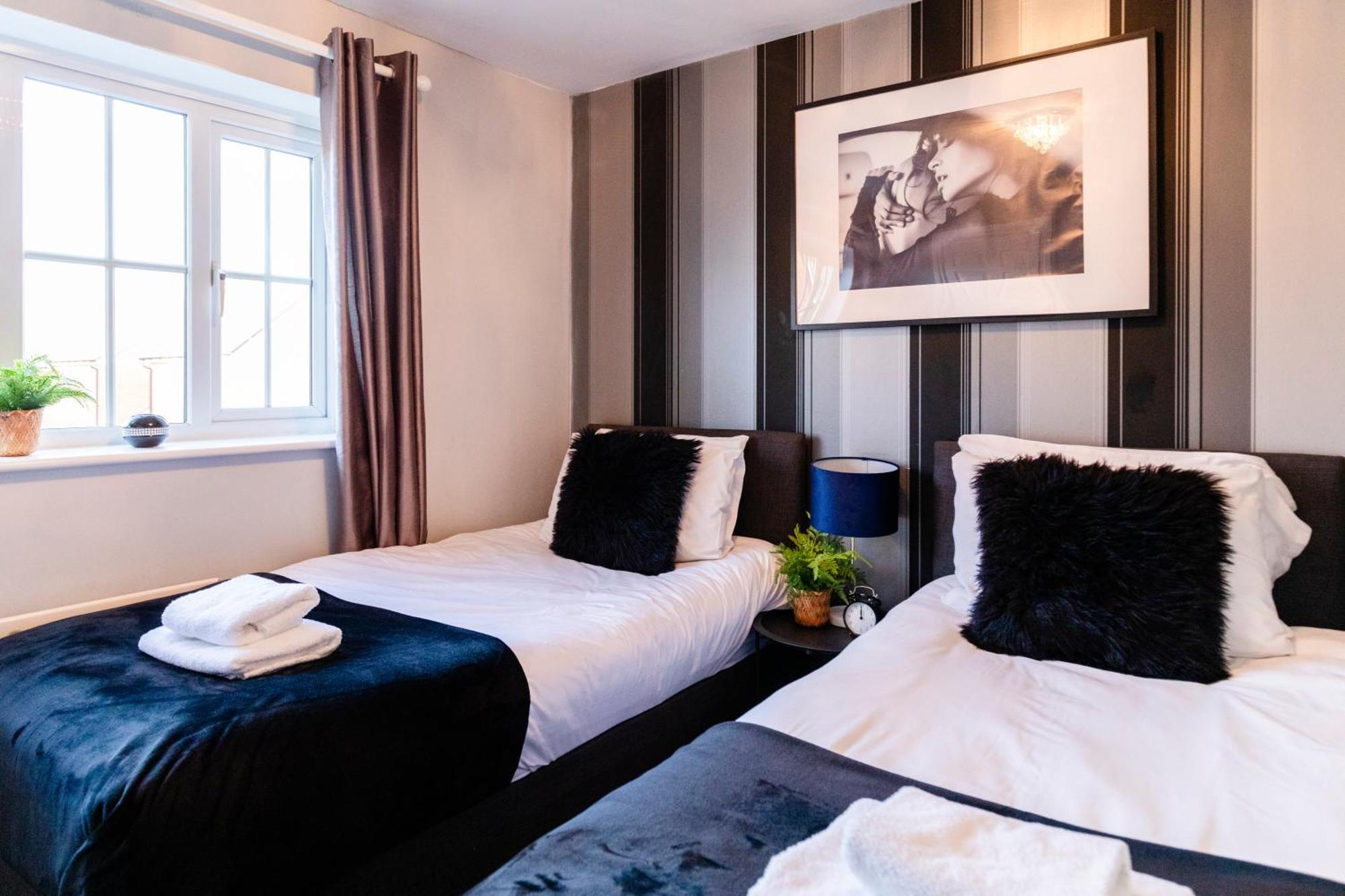 Chichester Retreat House With Free Parking Exterior photo