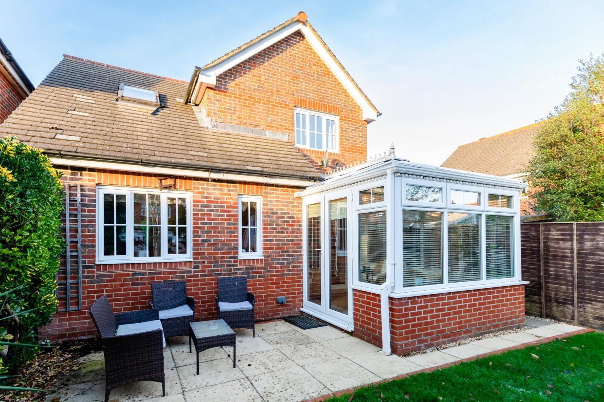 Chichester Retreat House With Free Parking Exterior photo