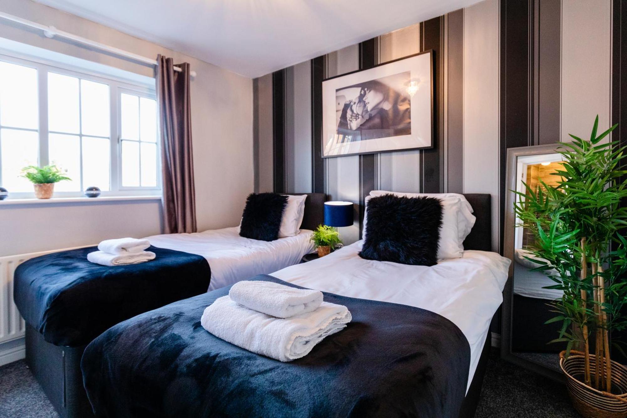 Chichester Retreat House With Free Parking Exterior photo