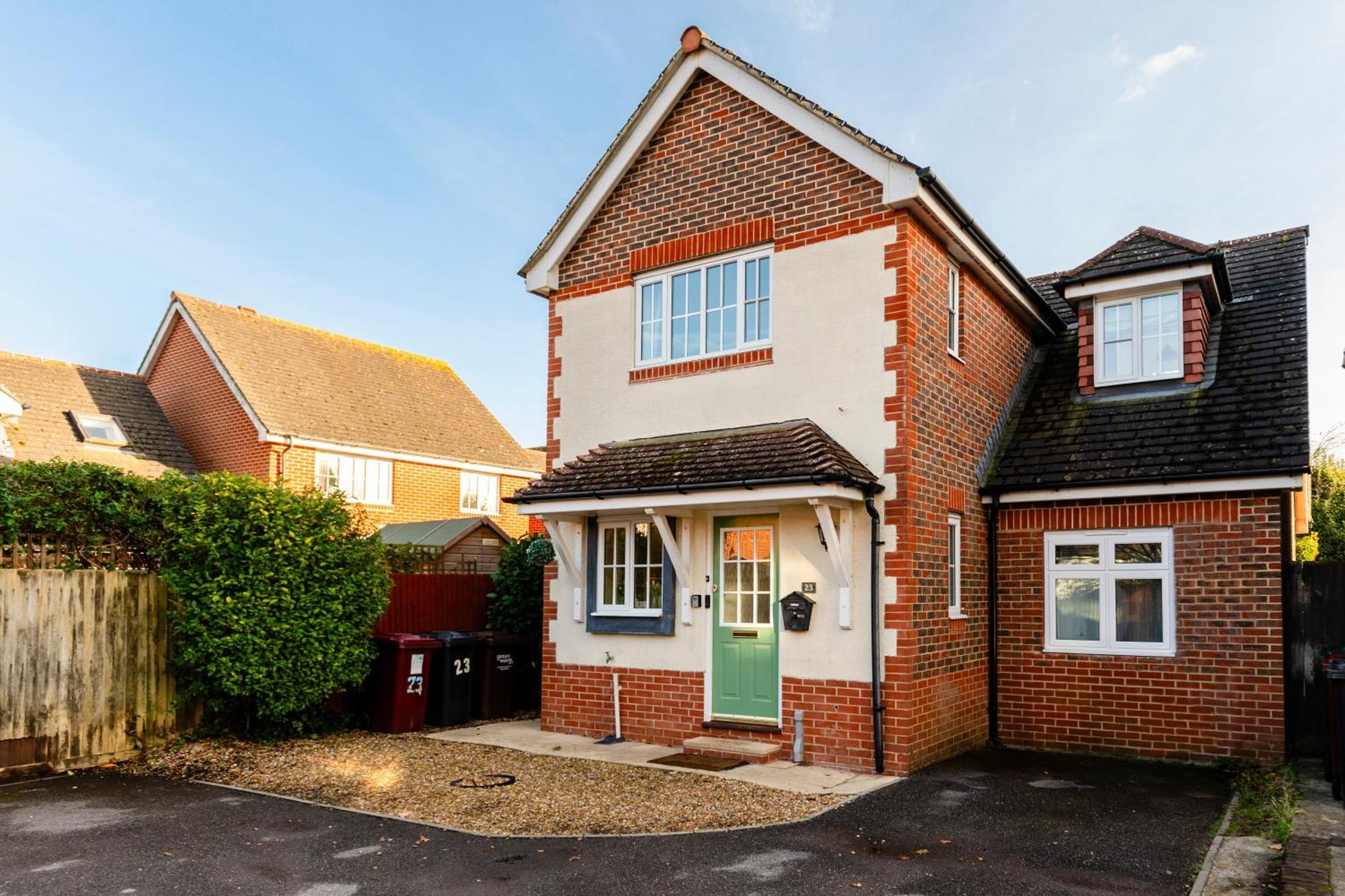 Chichester Retreat House With Free Parking Exterior photo